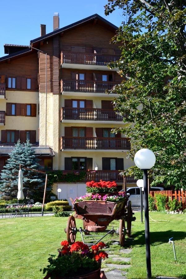 Hotel Bucaneve Bardonecchia Kültér fotó