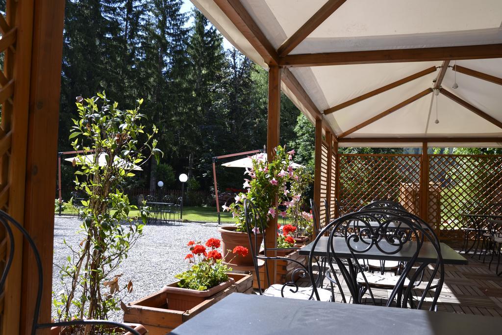 Hotel Bucaneve Bardonecchia Kültér fotó