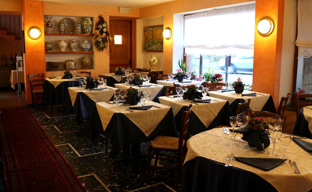 Hotel Bucaneve Bardonecchia Kültér fotó