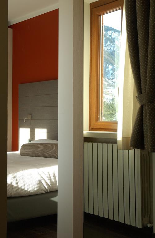 Hotel Bucaneve Bardonecchia Kültér fotó