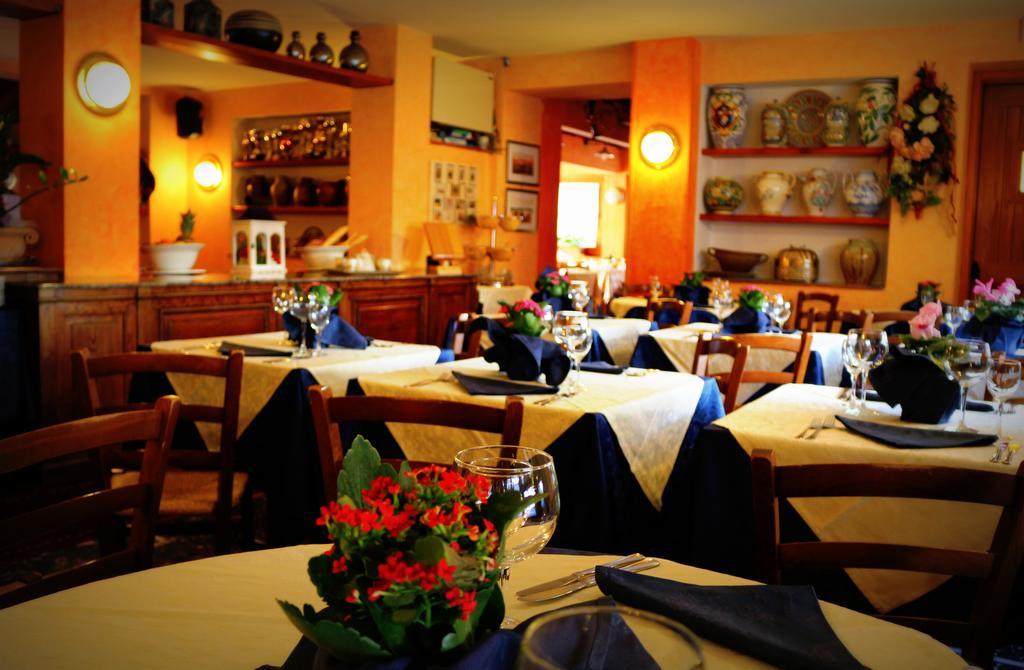 Hotel Bucaneve Bardonecchia Kültér fotó