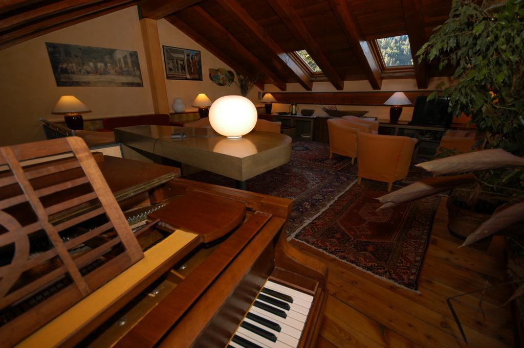 Hotel Bucaneve Bardonecchia Kültér fotó