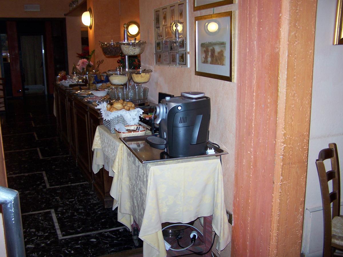 Hotel Bucaneve Bardonecchia Kültér fotó