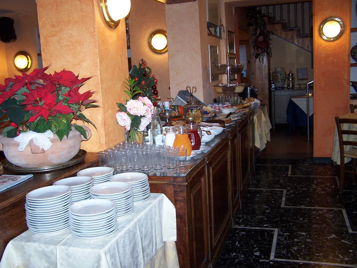 Hotel Bucaneve Bardonecchia Kültér fotó