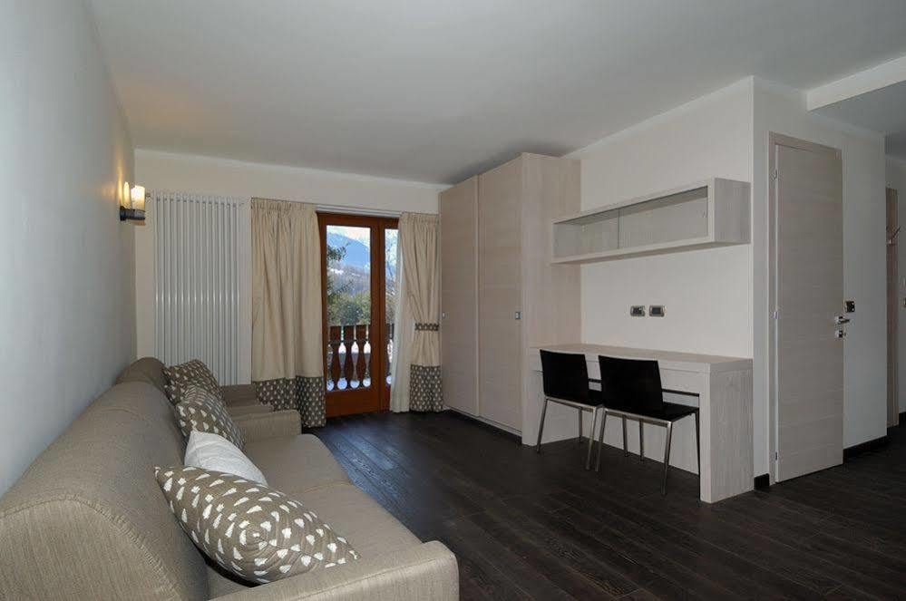 Hotel Bucaneve Bardonecchia Kültér fotó